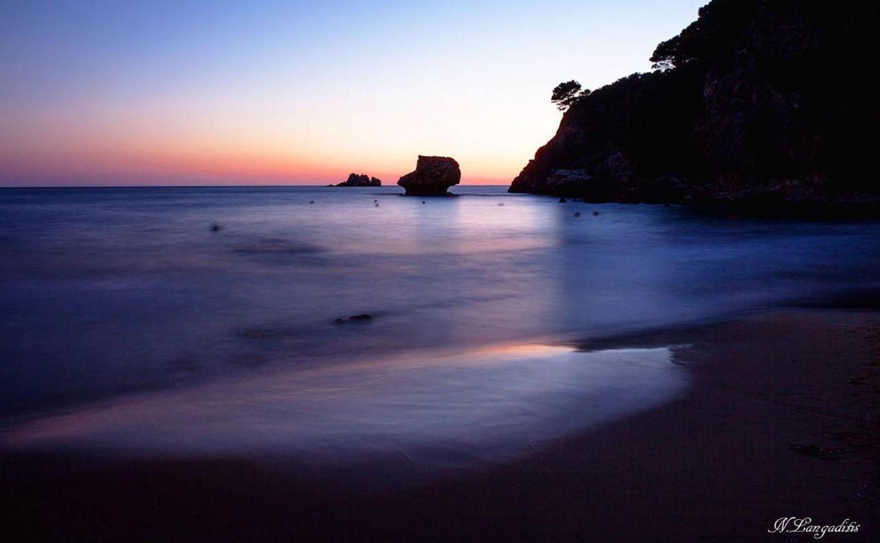 Yaliskari Beach Pelekas Luaran gambar